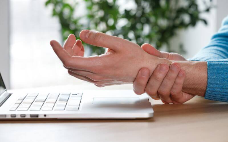 Hand Massagers For Carpal Tunnel Syndrome Pain - Best Pick For 2023